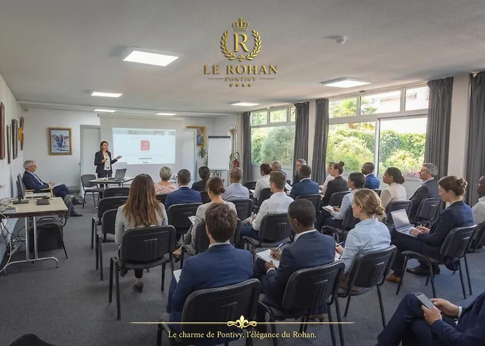 Hotel Le Rohan Charme Et Caractere
